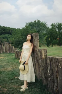 YiTuYu Art Language Vol.7332: The Ethereal Charm of Fei Tian Xiao Mo Nu - image 3