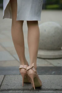 IESS Xiao Liu Urban Beauty Collection - Modern City Style and Sophistication - image 35