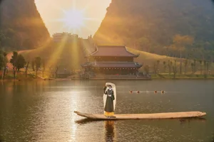 Discover Thung Ui, Ninh Binh: A Cinematic Valley in Vietnam That Looks Like a Historical Drama Movie Set - image 0