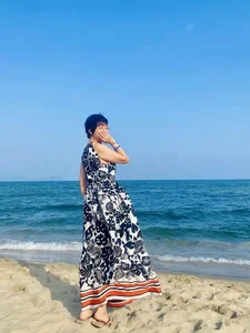 Diva Hong Nhung's Ageless Elegance and Nhat Kim Anh's Bold Style Transformation - image 5