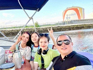 Supermodel Thuy Hanh and Her Daughters Shine During a Family Vacation Despite a Luggage Mishap - image 0