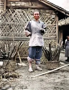 Rare Glimpses into History: The Captivating Beauty and Style of Qing Dynasty Courtesans in Vintage Photography - image 14