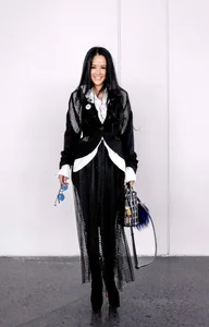Vietnamese Diva Hong Nhung Stuns Fans with Bold and Edgy Fashion Statement - image 7