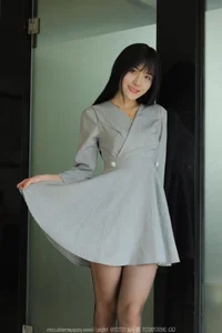 Wan Ping Showcases High Fashion in IESS No.1639 Collection - image 48