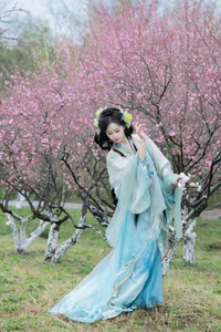 Ethereal Hanfu Beauty in Meiling Plum Forest - YiTuYu Vol.8870 Jiao Yi Zhi Sui Sui - image 23