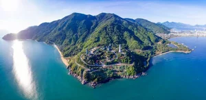 Da Nang Named Top 10 Global Food Destination for 2025: A Culinary Journey - image 9