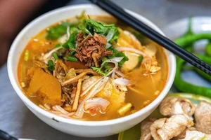 Da Nang Named Top 10 Global Food Destination for 2025: A Culinary Journey - image 1