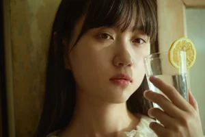 YiTuYu Art Language Vol.10086: Stunning 36P Photo Collection Featuring A Meng De Hu Ya - image 0