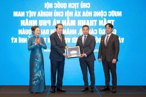 Vietnam National Assembly Chairman Meets Vietnamese Community in Turkey - image 6