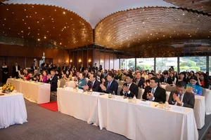 Vietnam National Assembly Chairman Meets Vietnamese Community in Turkey - image 9
