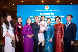 Vietnam National Assembly Chairman Meets Vietnamese Community in Turkey - image 12