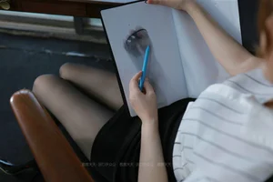 Zi Wei: The Bold Aesthetic of the Spicy Female Secretary - image 31
