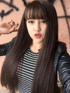 Beauty Evolution: A Look Back at Ngan 98 Before Her Transformation - image 8