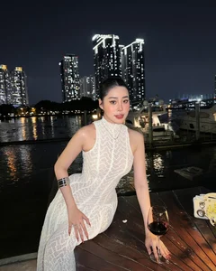 Saigon Fashionista Born in the Year of the Dragon Flaunts Sculpted Physique and Timeless Beauty - image 3
