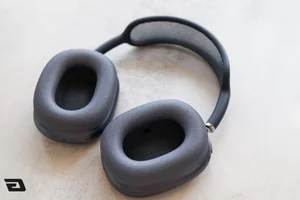 AirPods Max 2 Review: Hidden Performance Upgrades Behind a Familiar Iconic Apple Design - image 10