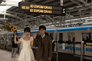 Stunning Sunset Views of Ho Chi Minh City from Ben Thanh - Suối Tiên Metro - image 7