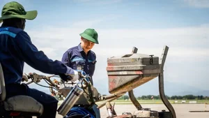 Extreme Heat Alert: Noi Bai Airport Runway Temperatures Hit Record 71°C - image 0