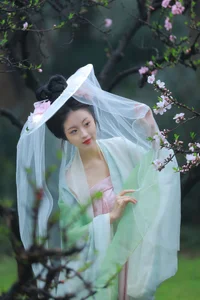 YiTuYu Art Language Vol.6735: Exploring the Aesthetic World of Mu Mu - image 0