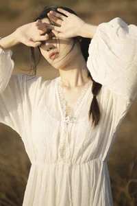YiTuYu Art Language Vol.9779: 'Jin Tian He Guo Cha' – A 14P Journey into Lifestyle and Aesthetic Art - image 7