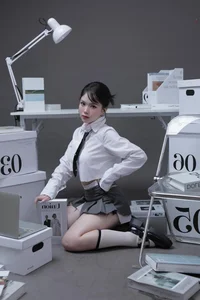 Unlocking the Viral Secret of the Iconic Net Cafe Beauty in Today's Digital Age - image 6