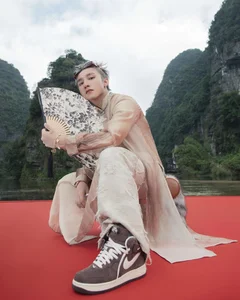 Son Tung M-TP Breaks Boundaries with New MV 'Come My Way' Featuring American Rapper Tyga - image 3