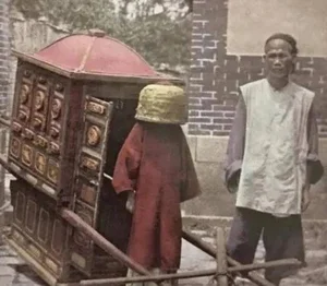 Rare Glimpses of Empress Wanrong: The Timeless Beauty of the Last Qing Empress - image 7