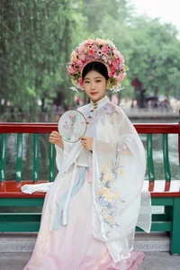 Stunning Visuals: YiTuYu Art Language Vol.10161 Qi Yu Gallery - image 13