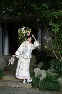 YiTuYu Vol.8552: Jiao Yi Zhi Sui Sui – Captivating Ancient Beauty & Traditional Artistry - image 38