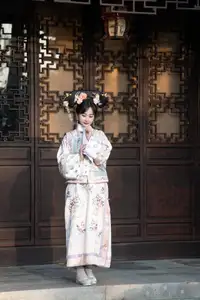 YiTuYu Vol.8552: Jiao Yi Zhi Sui Sui – Captivating Ancient Beauty & Traditional Artistry - image 9