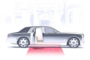 Celebrating a Century of Luxury: The Legendary Rolls-Royce Phantom Marks Its 100th Anniversary - image 11