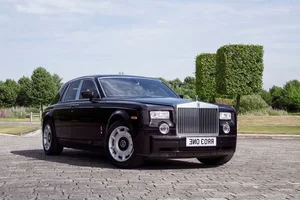 Celebrating a Century of Luxury: The Legendary Rolls-Royce Phantom Marks Its 100th Anniversary - image 12