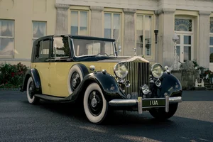 Celebrating a Century of Luxury: The Legendary Rolls-Royce Phantom Marks Its 100th Anniversary - image 19