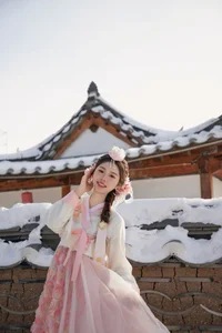 Stunning Visuals in YiTuYu艺图语 Art Language Vol.7340 Featuring Fei Tian Xiao Mo Nu - image 1