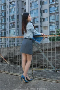 IESS SXJ No.1884 Xiao Jie: Elegant Indoor Portraiture and High-Fashion Photography Trends - image 0