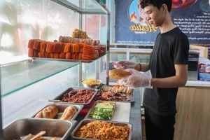 The 79,000 VND Banh Mi: A New Culinary Trend in Ho Chi Minh City - image 3