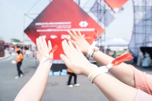 Techcombank Delights Fans by Curing 'Post-Concert Syndrome' with Exclusive Experiences - image 2