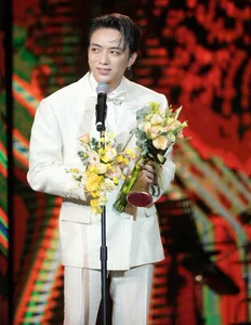 SOOBIN Sets New Records at Cong Hien Awards as V-Pop's All-Rounder - image 4