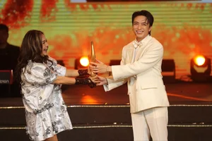 SOOBIN Sets New Records at Cong Hien Awards as V-Pop's All-Rounder - image 2