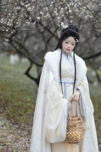 YiTuYu Art Language Vol.6572: Cozy Indoor Moments with Yun Yun - image 5