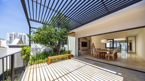 Modern Green Townhouse Design: An Urban Oasis Amidst the Concrete Jungle - image 9