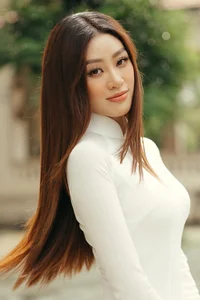 Miss Universe Vietnam Khanh Van: Natural Beauty and Her Honest Confession About Pageant Styling Secrets - image 0