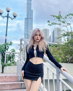 Exquisite Beauty and Style: A Closer Look at the Stunning Võ Nữ Ngân Hà Gallery - image 6