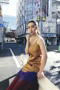 Airi Sato Shinjuku Loneliness Digital Photo Book: Cinematic Japanese Street Style and Urban Fashion Photography by FRIDAY (65 High-Quality Pictures) - image 11