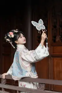 YiTuYu Vol.8552: Jiao Yi Zhi Sui Sui – Captivating Ancient Beauty & Traditional Artistry - image 2