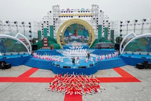 Tam Chuc Pagoda Spring Festival: A Spiritual Journey in Vietnam - image 2