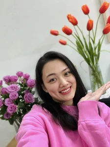 Beautiful Vietnamese Volleyball Stars Shine in Elegant Outfits for Lunar New Year - image 7
