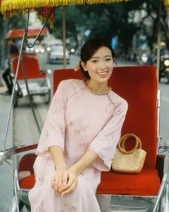 The Ethereal Charm of Alissa Ho: A Perfect Blend of Vietnamese and Dutch Heritage - image 2