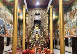Traditional Buddha Bathing Ceremony Celebrated During Chol Chnam Thmay Festival - image 1