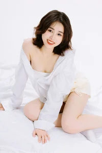 Xiao Mei: Modern Minimalism in YiTuYu Art Language Vol.6434 - image 1