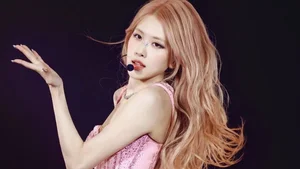 BLACKPINK Rosé Teases New Music While Jisoo Stuns with Angelic Visuals - image 3
